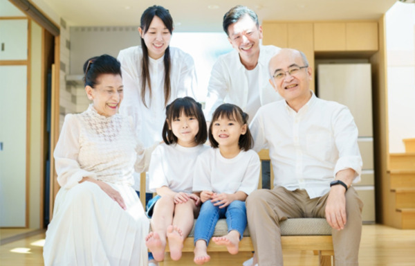 廿日市市の家族葬と一般葬の違い｜費用相場と安く抑える選び方